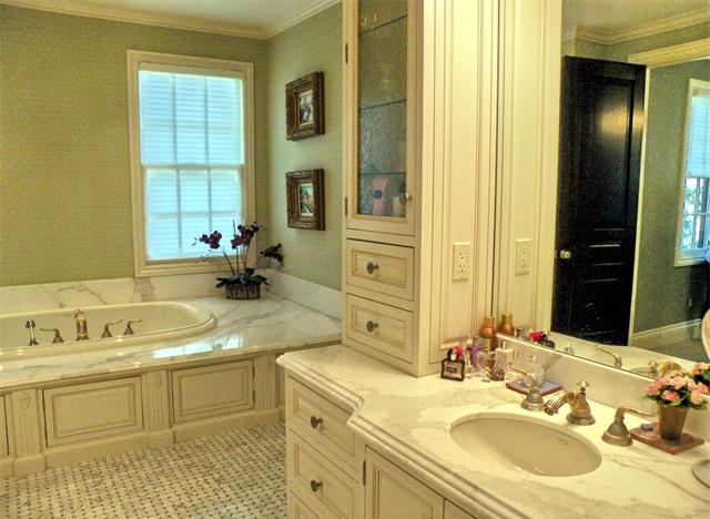 Goodison Place Rochester MI Homes for sale 